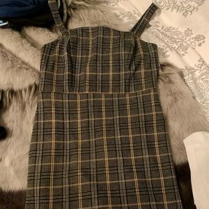 Pretty little dress!